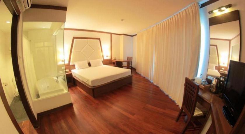 River City Hotel Mukdahan Exterior foto