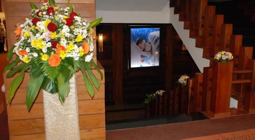 River City Hotel Mukdahan Exterior foto