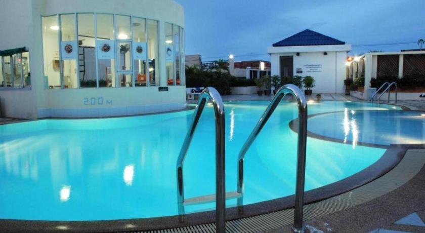 River City Hotel Mukdahan Exterior foto